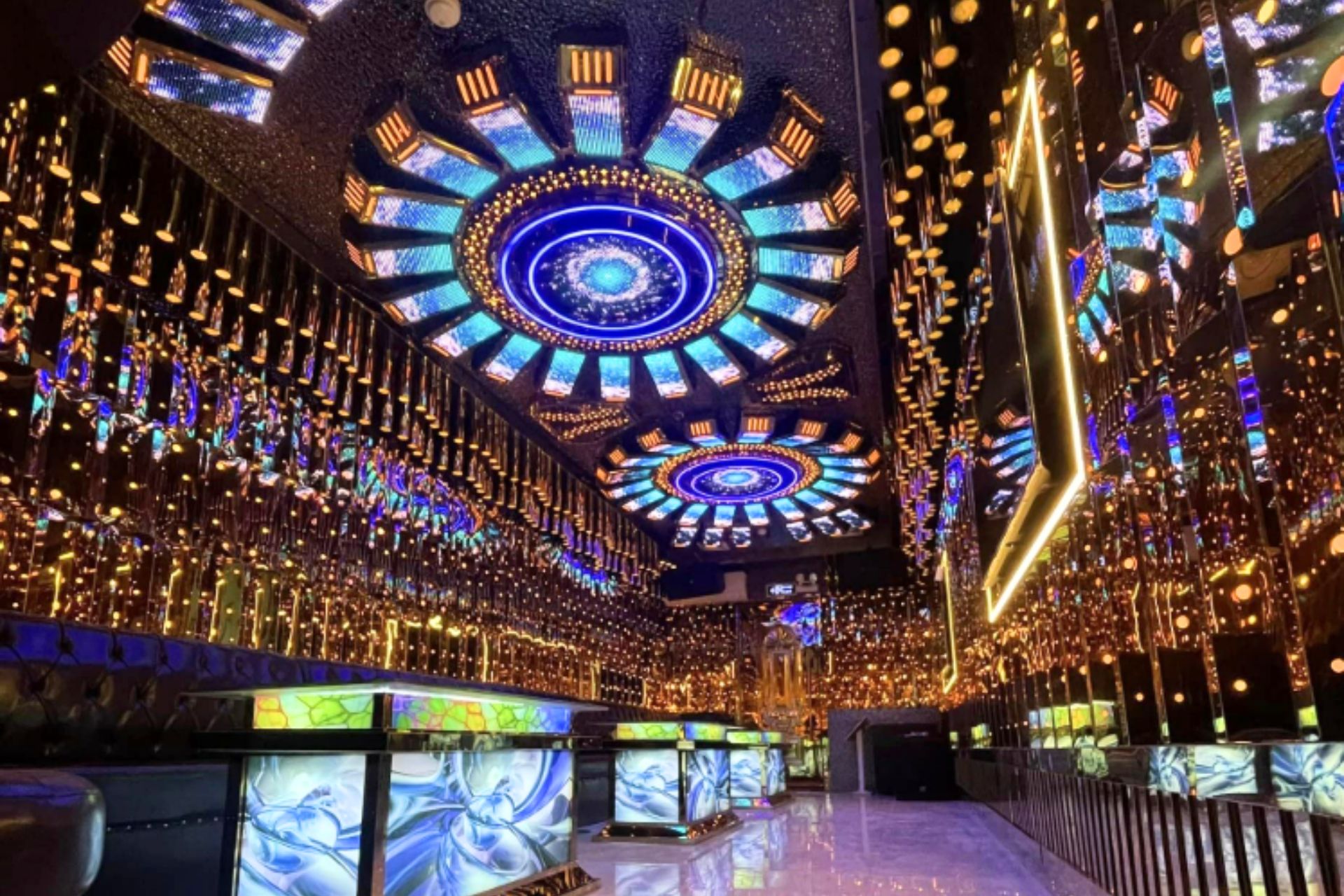 phòng hát karaoke Apollo