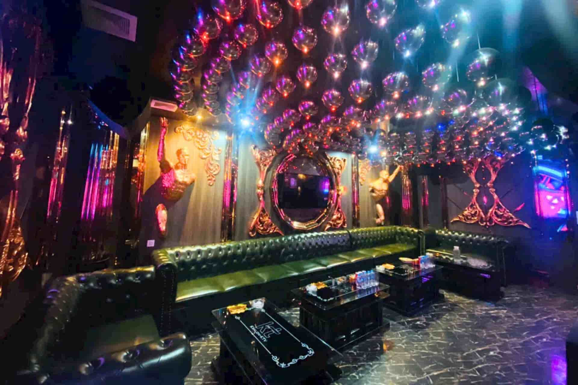 phòng hát tại Karaoke Ksalon