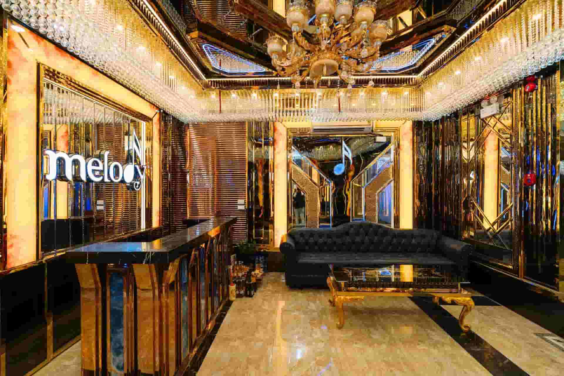 Sảnh chờ tại Karaoke Melody
