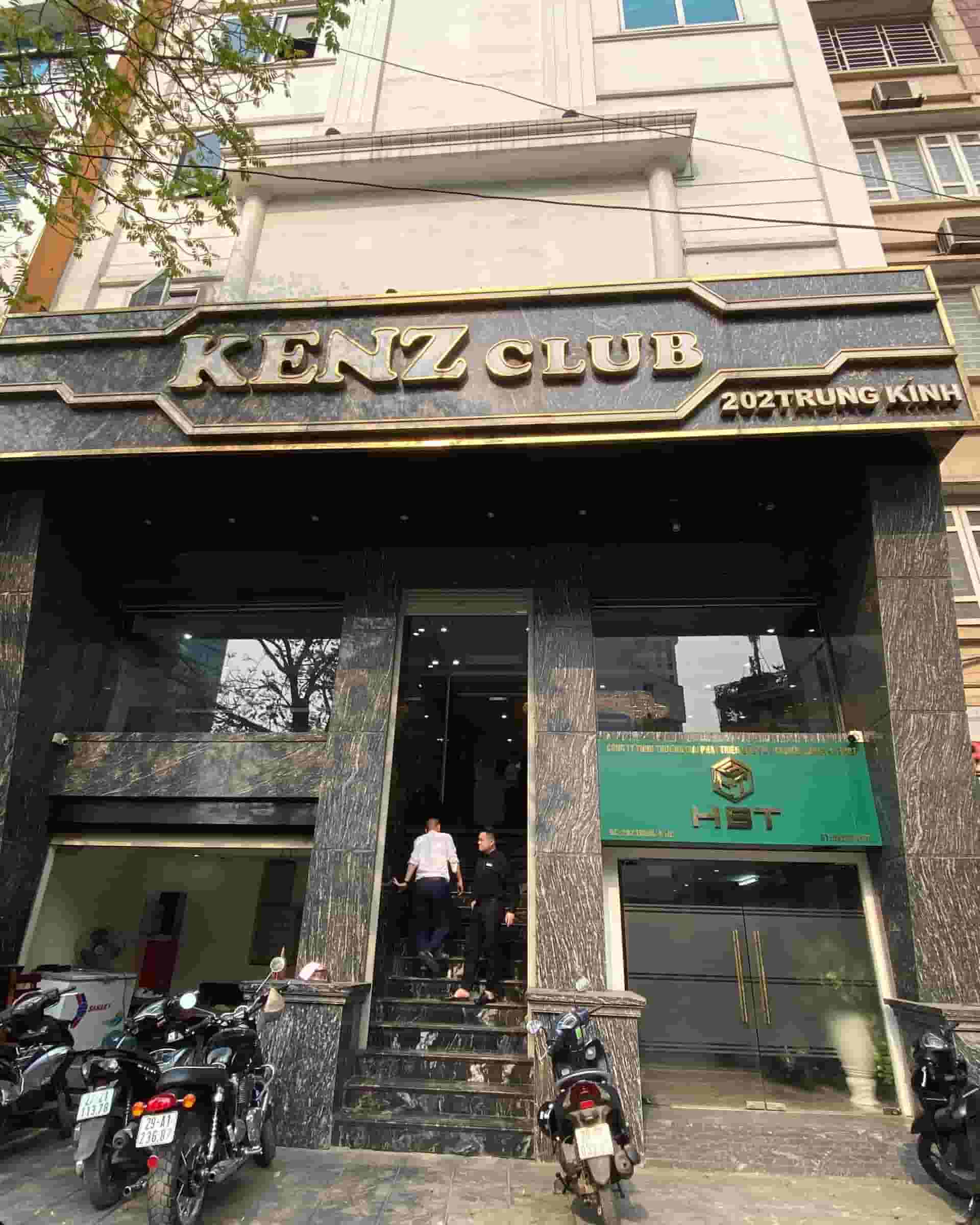 mặt tiền tại karaoke KenZ 202 Trung Kính